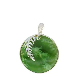 <p>Flower jade pendant available in sterling silver and 9 carat gold.</p>